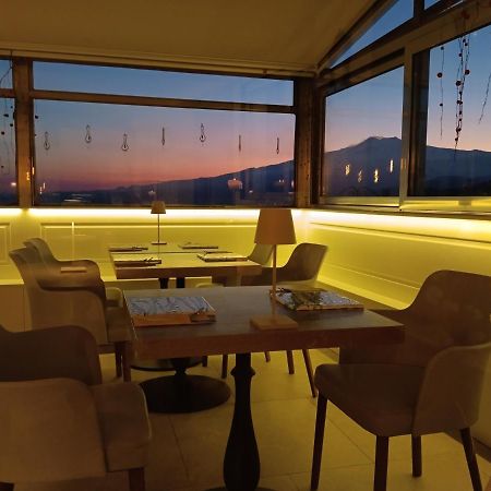 Aly Art Apartment Taormina Duomo, Gulf&Etna view Exterior foto