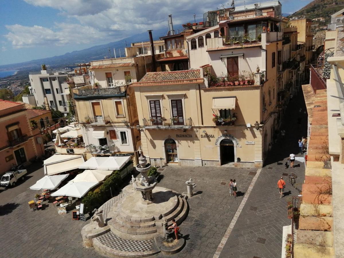Aly Art Apartment Taormina Duomo, Gulf&Etna view Exterior foto