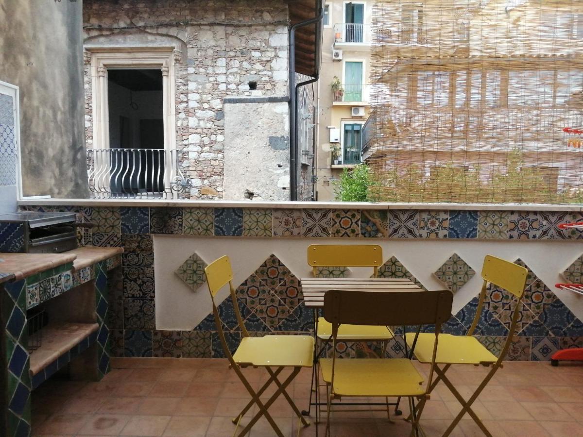 Aly Art Apartment Taormina Duomo, Gulf&Etna view Exterior foto